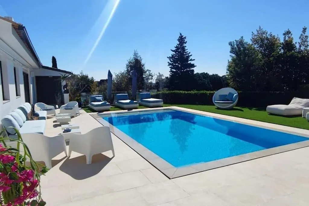 Vila La Desirade- Cannes Centre Francie